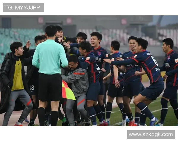 重庆排球队的力量变革引发热议展现团队精神与竞技实力的崛起 重庆排球队的力量变革引发热议展现团队精神与竞技实力的崛起