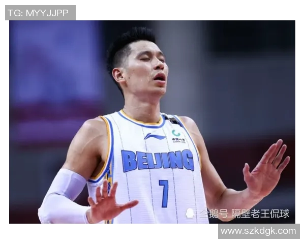 墨美洲与老虎大学激战正酣精彩对决引发球迷热议