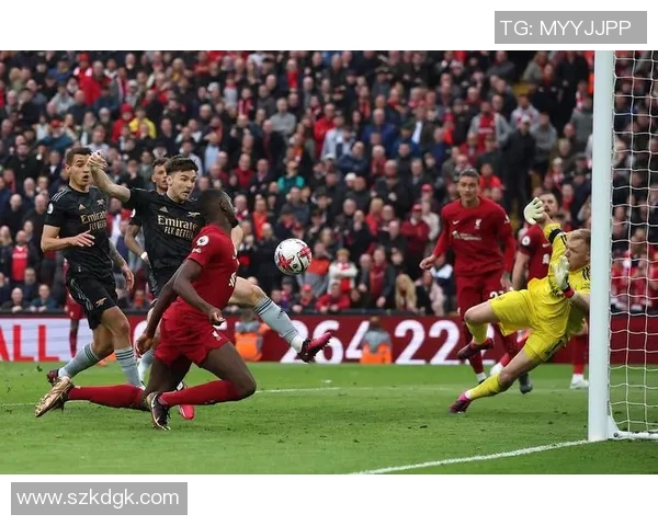 超利物浦迎战利兹联激情对决谁能在英超赛场上笑到最后